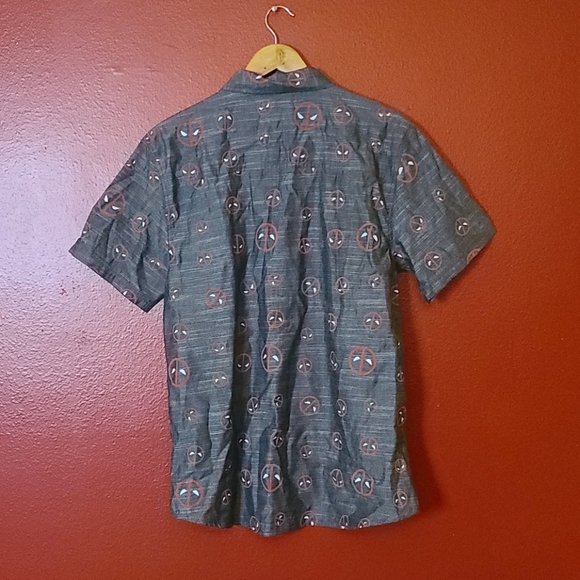 Deadpool Button Up - Picture 4 of 4